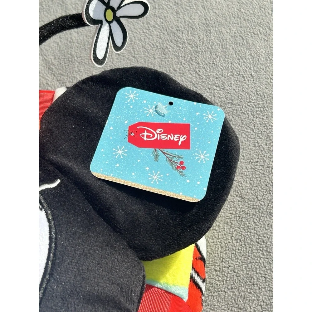 Disney Minnie Mouse Snowy Day, Nogginz Pillow & Plush Blanket Set NEW!